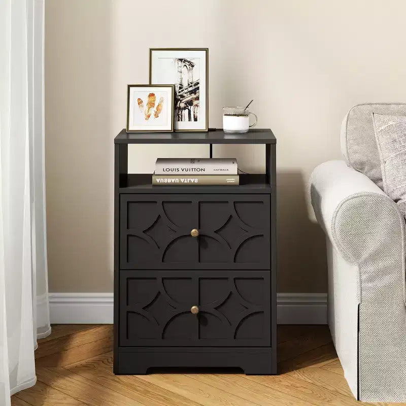Heynemo Large Nightstand with 2 Drawers, Modern Side Table with Charging Station, Accent End Table with Diamond Carvings, Storage Cabinet