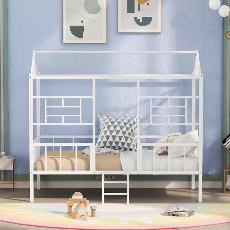 Cadre de lit maison en métal de taille double avec petite échelle, grand espace de rangement